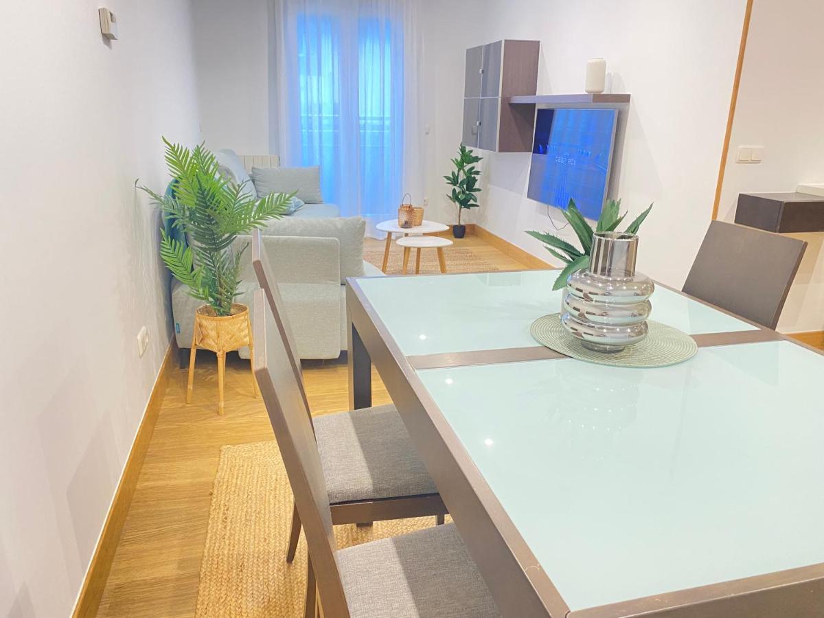 Apartament Mikain Terrace Cathedral View With Free Parking & Air Cond San Sebastián Zewnętrze zdjęcie