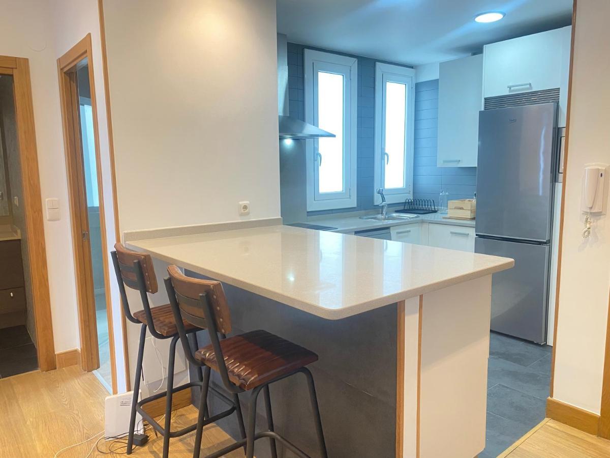 Apartament Mikain Terrace Cathedral View With Free Parking & Air Cond San Sebastián Zewnętrze zdjęcie