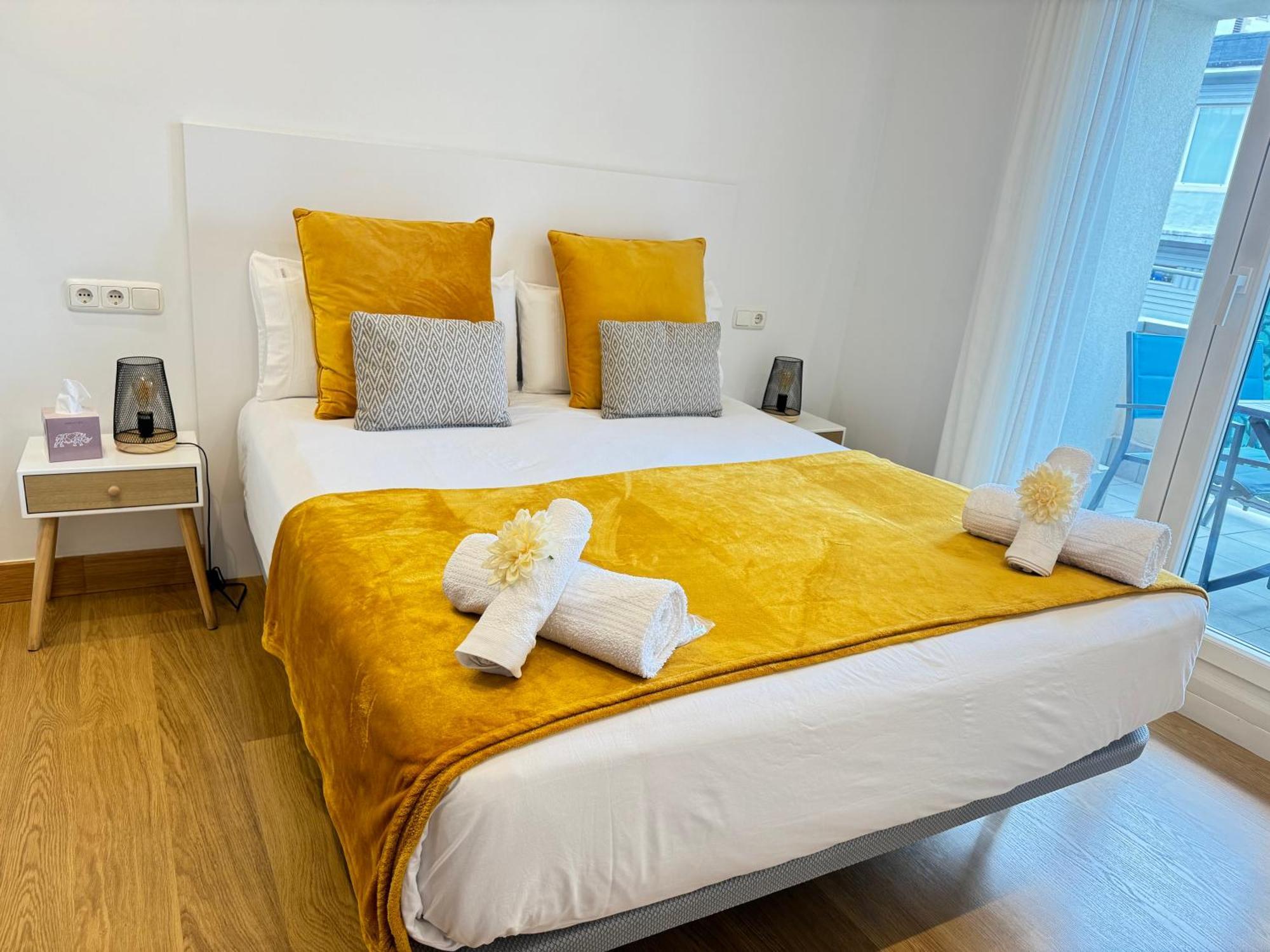 Apartament Mikain Terrace Cathedral View With Free Parking & Air Cond San Sebastián Zewnętrze zdjęcie